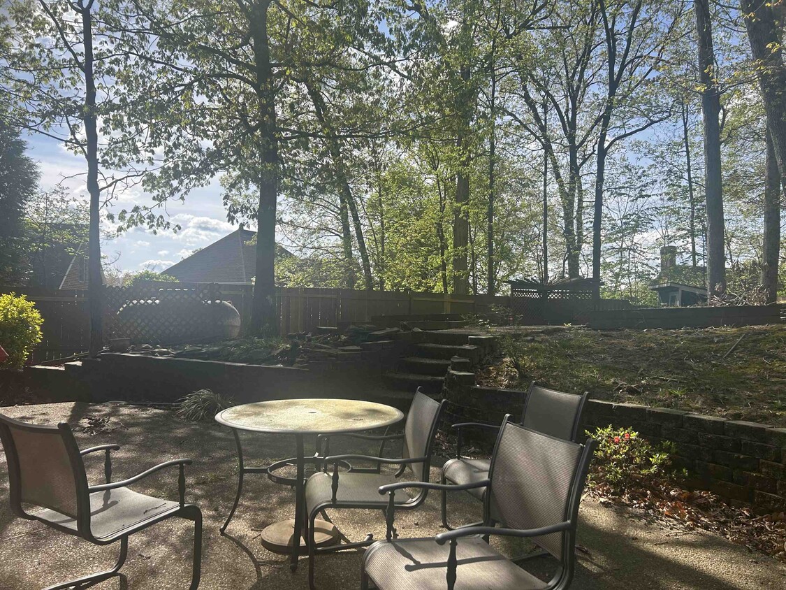 Building Photo - 1159 Nelson Dr