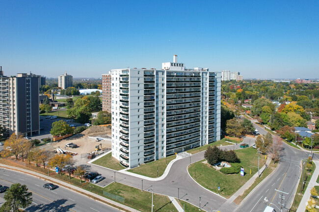 Photo du bâtiment - Godstone Residences