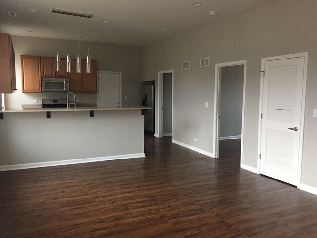 Foto del edificio - 10307 N Main St