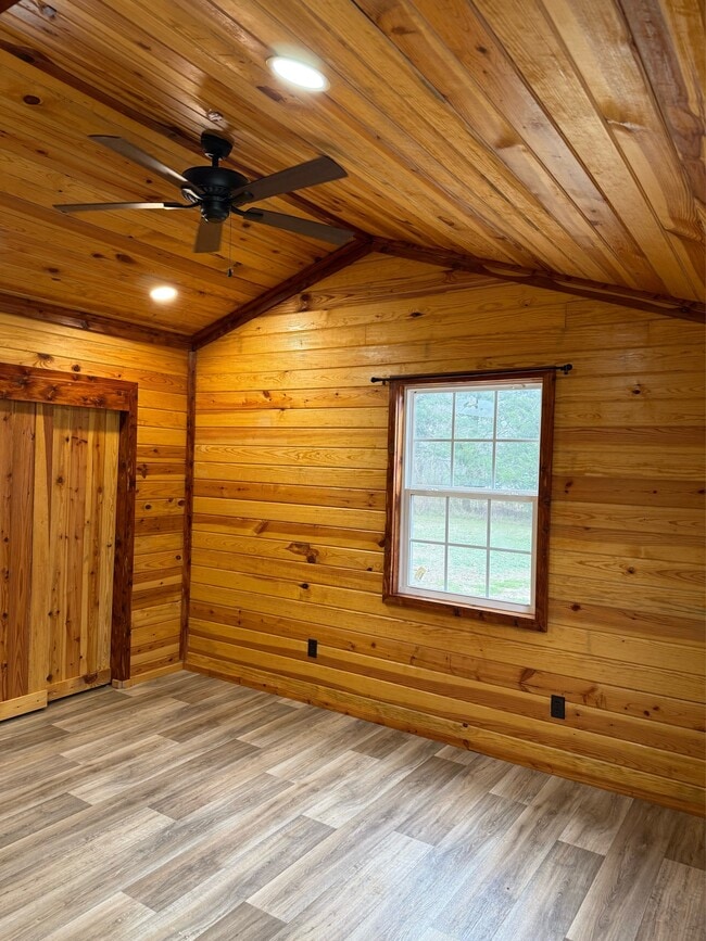 Building Photo - 1723 Black Zion Rd