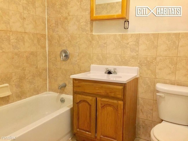 Foto del edificio - 1017 Halsey St