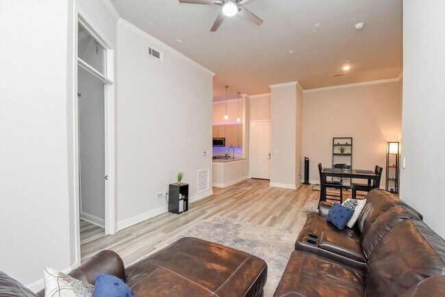 Foto del edificio - 300 St Joseph Pkwy