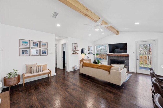 Building Photo - 3836 Arrow Dr