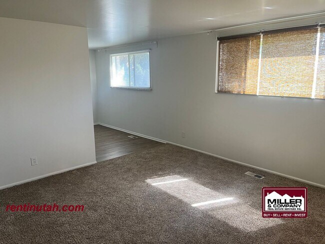 Building Photo - 485 Woodland Ave