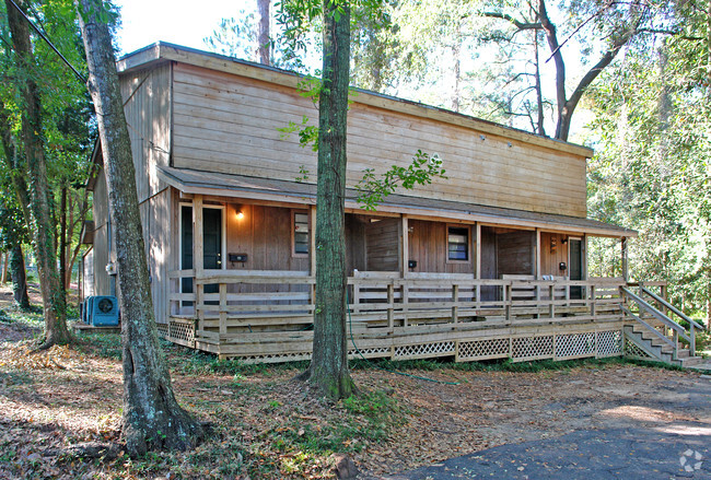 Foto del edificio - Treehouse Townhomes