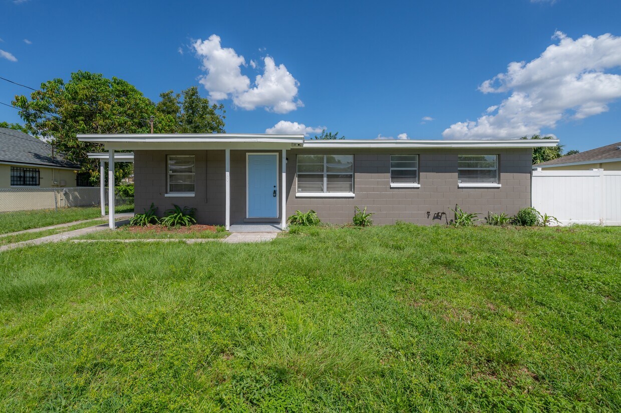 Foto principal - 4710 S 87th St