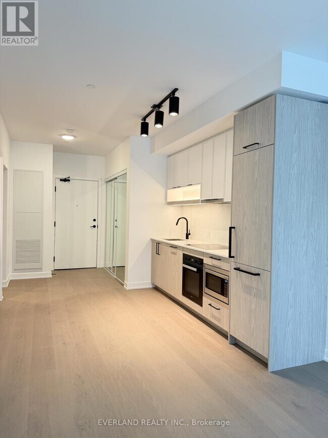Photo du bâtiment - 91 Montclair Ave