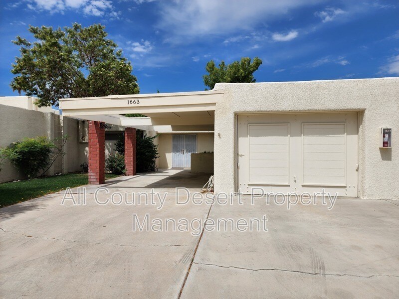 Primary Photo - 1663 N Fairway Cir E