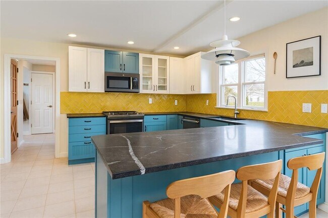 Foto del edificio - 400 3rd Beach Rd