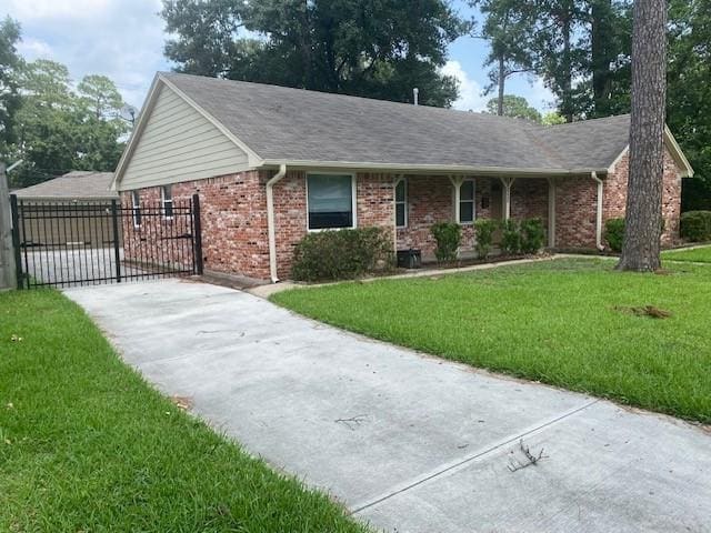 Building Photo - 10050 Cedardale Dr