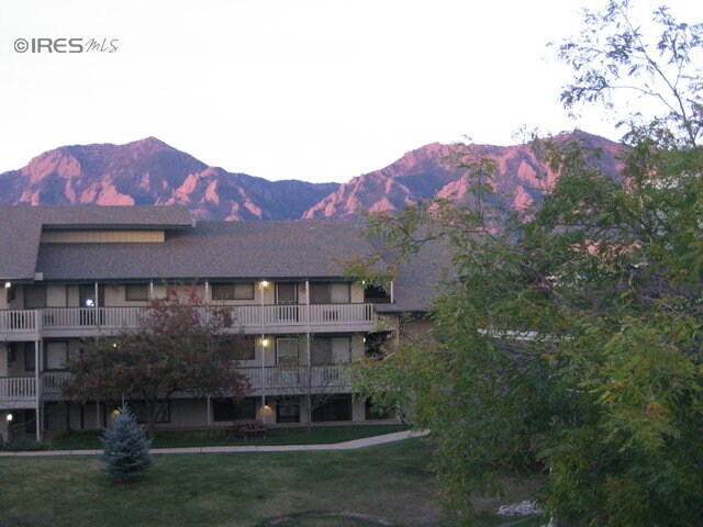 Foto principal - 695 Manhattan Dr