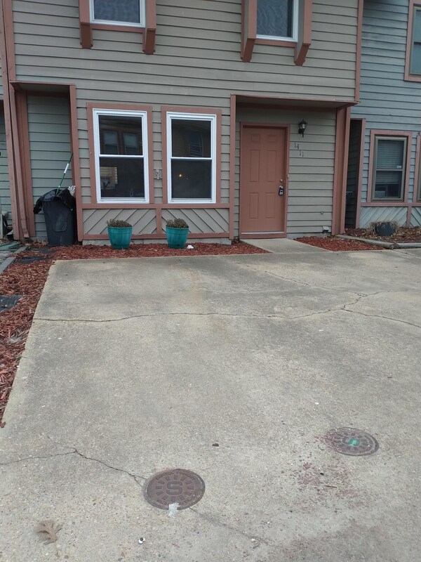 Foto principal - 1411 Highnoon Pl