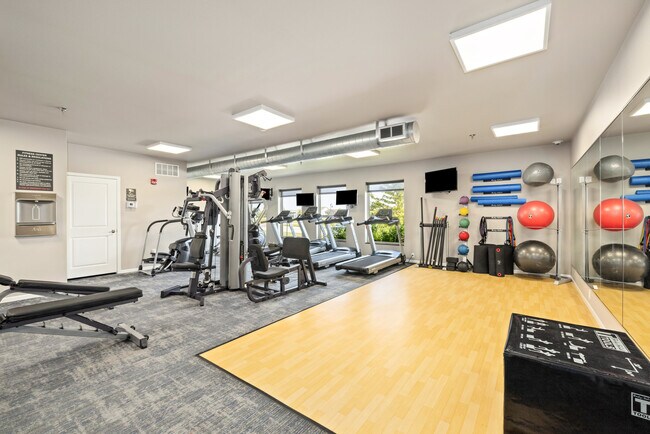 Foto del edificio - Upscale Living at the Grand off 45th