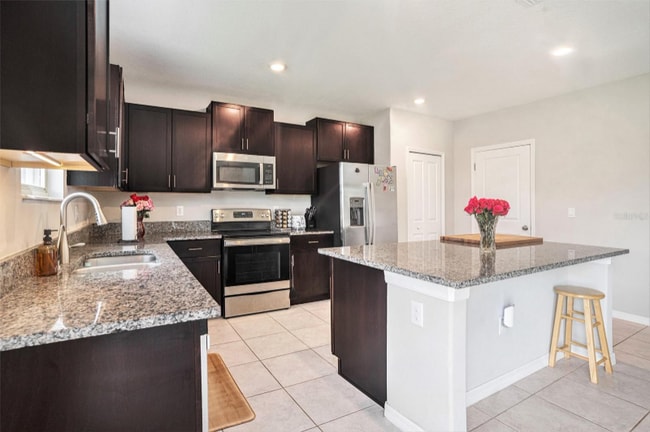 Building Photo - 1655 Blue Rose Dr