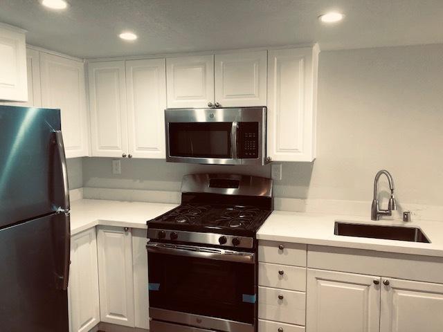 Primary Photo - 2 bedroom in Oakland CA 94606