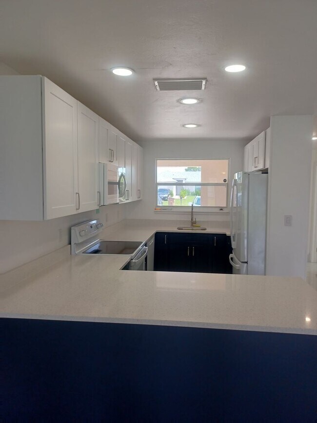 Photo - 1104-1104 SW 15th Terrace Apartment