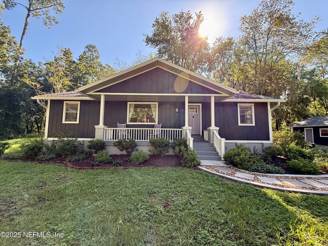 Foto principal - 2516 Horseshoe Bend Rd