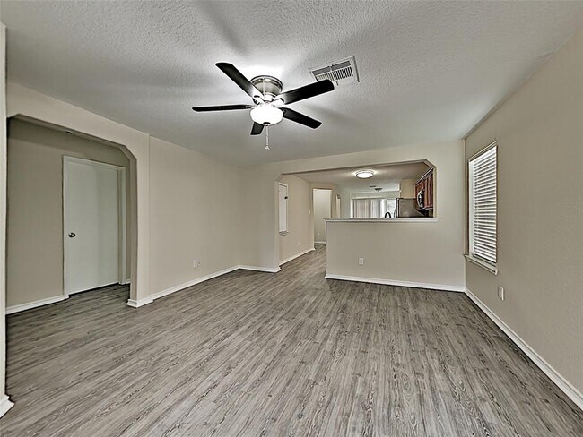 Building Photo - 634 Enchanted Springs Dr