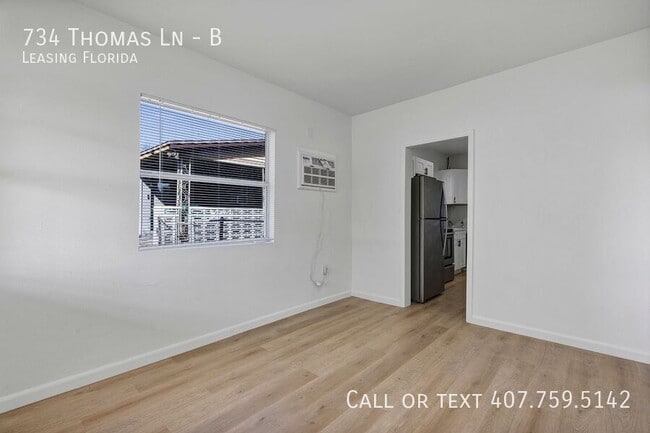 Building Photo - 734 Thomas Ln