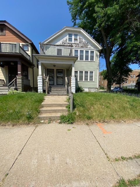 Foto principal - 3175 N. 35th Street -2 Bedroom Lower