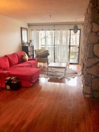 Primary Photo - 303 Adams St