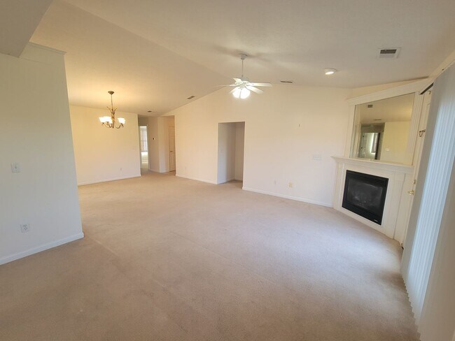 Foto del edificio - 3 Bedroom, 2 Bath Condo located on the Mou...