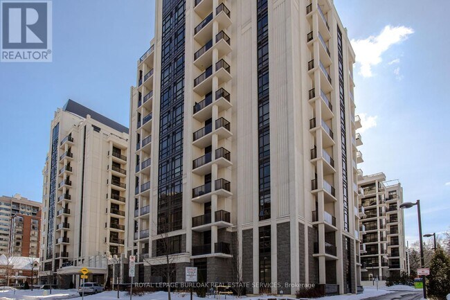 Building Photo - 85-185 Robinson St
