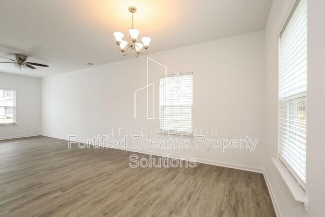 Building Photo - 3405 Littlefield Wy