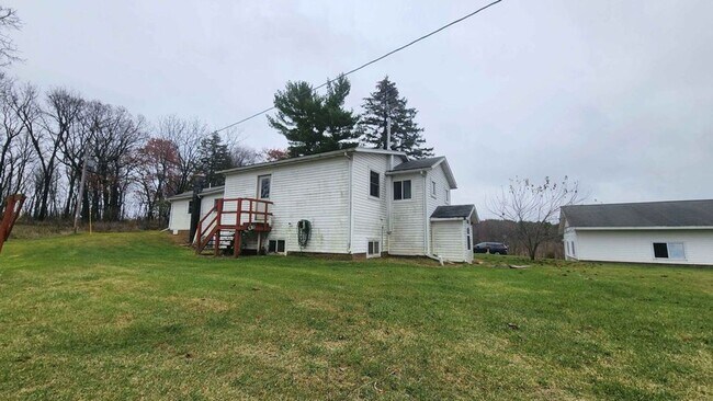 Foto del edificio - 3+ Bed Home Available with Garage