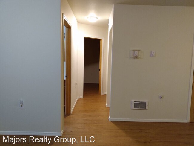 Building Photo - 2 br, 1 bath House - 3755 Plack Rd