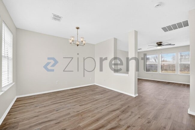 Building Photo - 1626 White Oak Rd