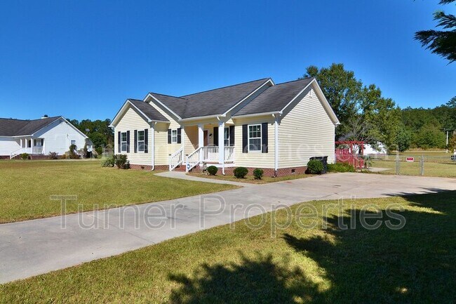 Building Photo - 18 Colony Dr