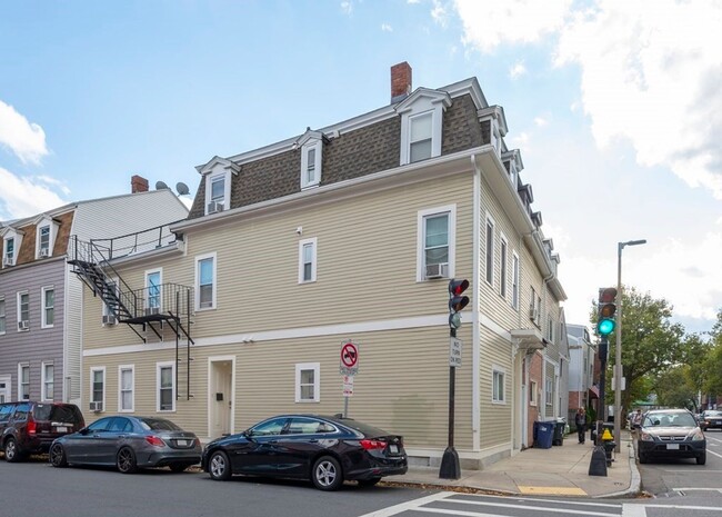 Spacious and updated 3-bedroom condo just ... - Spacious and updated 3-bedroom condo just ...