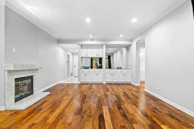 Foto del edificio - 14630 Dickens St