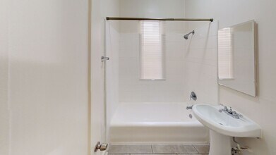 Interior Photo - Chateau Hollywood