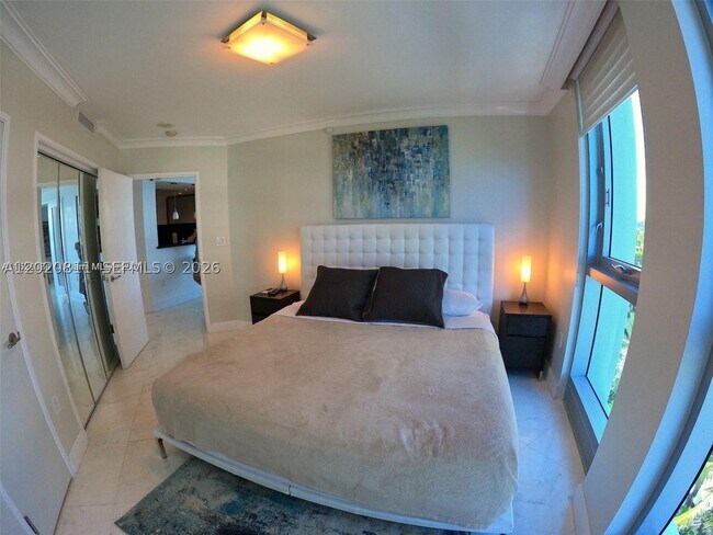Foto del edificio - 9401 Collins Ave