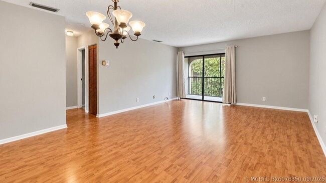 Foto del edificio - 918 SW 9th St Cir