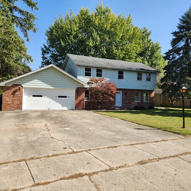 Foto del edificio - 2920 Rose Ln