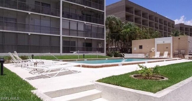 Building Photo - 3300 N Key Dr