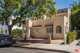 Building Photo - 8818 Rangely Ave