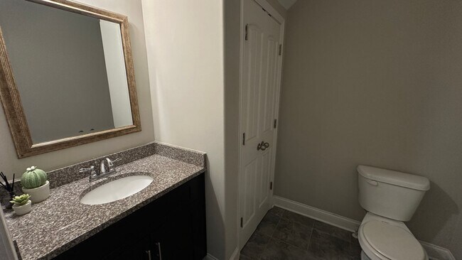 Foto del edificio - Beautiful Townhouse in the Heart of Bellevue