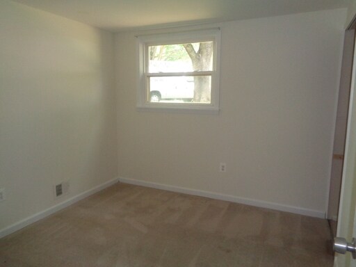 Foto del edificio - 14153 Landon Ln
