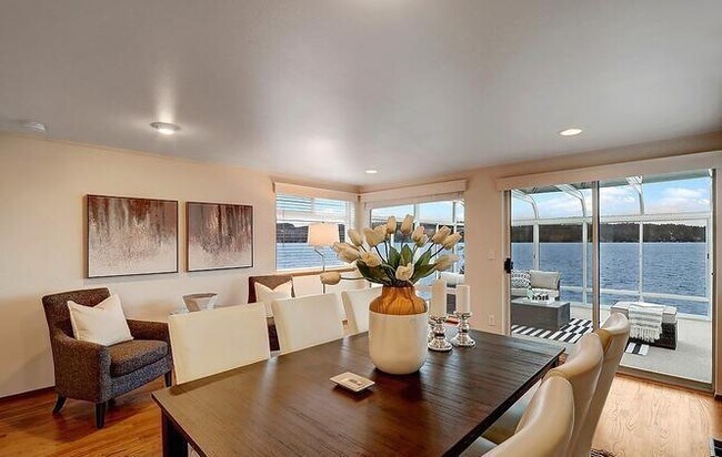 Foto del edificio - 2 bedroom in Seattle WA 98125