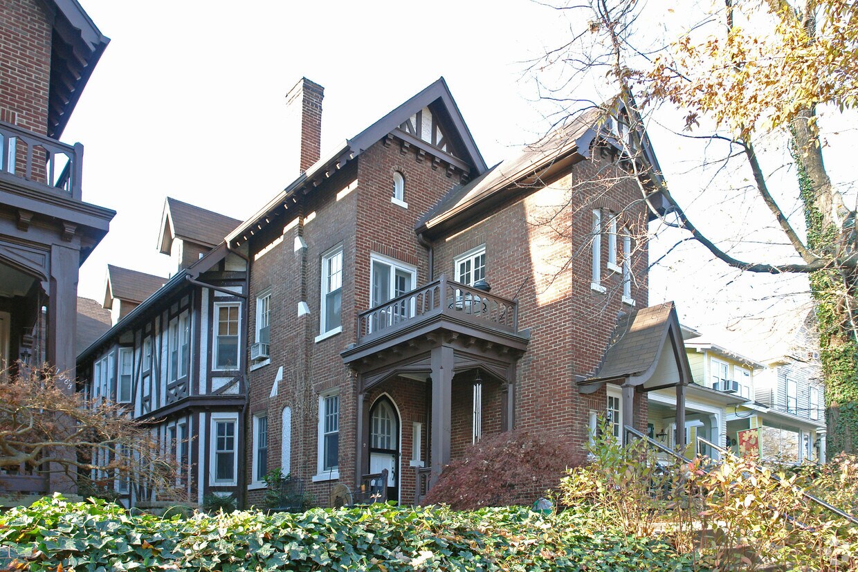 Foto del edificio - Everett Terrace