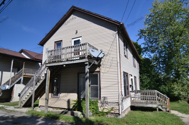Building Photo - 108 Nicholson St