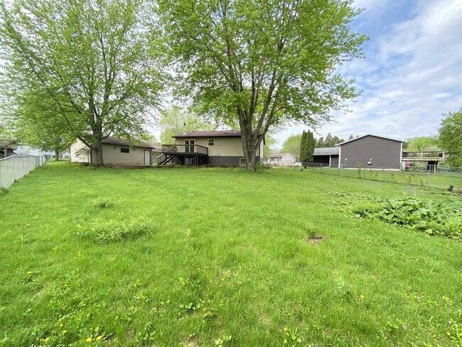 Foto del edificio - 5126 20th Ave Ln NW