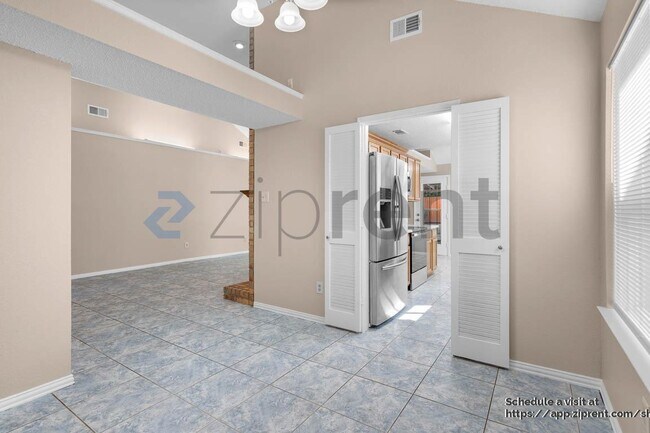 Foto del edificio - 6724 Mountain Cedar Ln