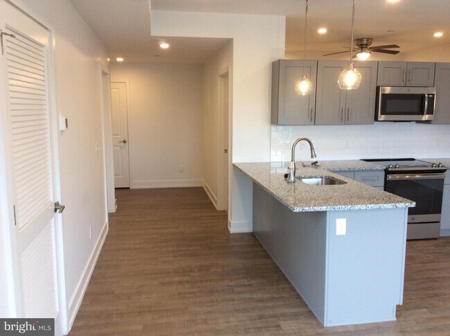 Foto del edificio - 1617 Poplar St
