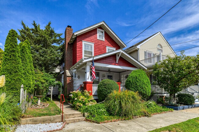 Foto del edificio - 129 Cookman Ave