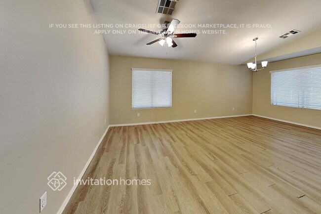 Foto del edificio - 13383 W Watson Ln